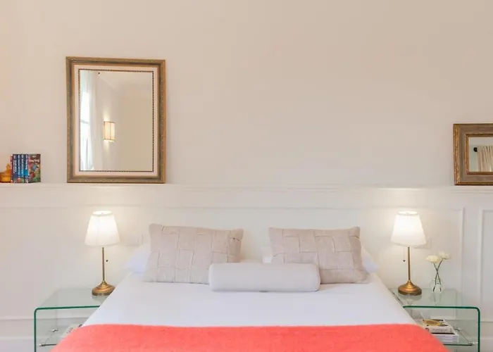 Boutique With Views Near Balbianello Apartman
