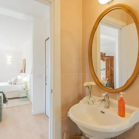 Boutique With Views Near Balbianello